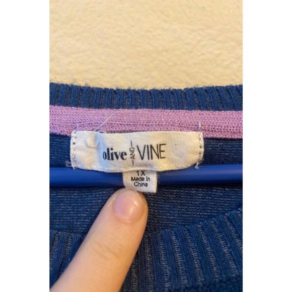 Olive and Vine tie dye Sweater - Picture 3 of 4